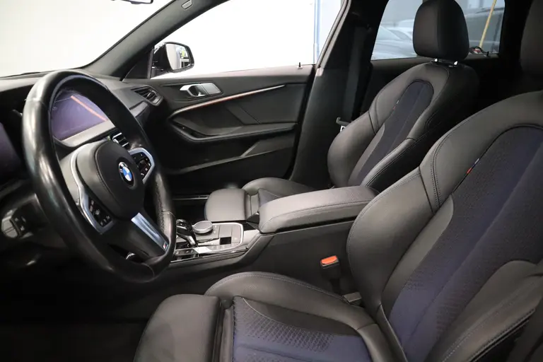 BMW 2 Serie Gran Coupé 218i Business Edition M-Sport Cruise/Climate 19''LM schuif/kanteldak/Navi/PDC afbeelding 8