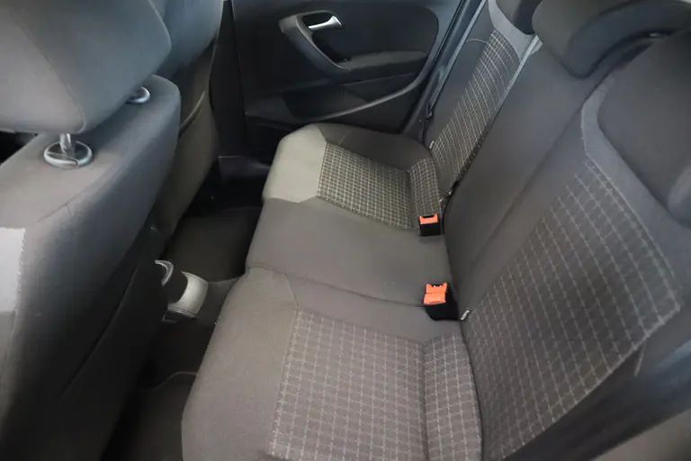 Volkswagen Polo 1.2 TSI Comfortline AIrco, 15LMV Cruise Control afbeelding 12