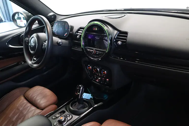MINI Clubman 306PK 2.0 JCW ALL4 Harmann Kardon Navigatie Cruise control vol leder interieur 18LMV * 2e Paasdag zijn wij geopend van 12:00 tot 17:00uur! * afbeelding 22