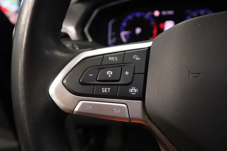 Volkswagen T-Cross 1.0 TSI Style Business R Navigatie Full-led Adaptive-cruise afbeelding 11