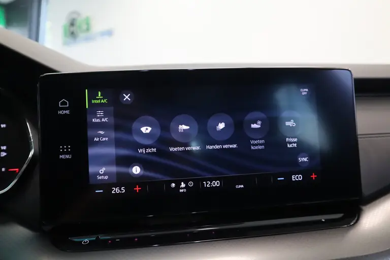 Skoda Octavia Combi 1.4 TSI iV PHEV Business Edition Panoramadak Navigatie Full-led afbeelding 18