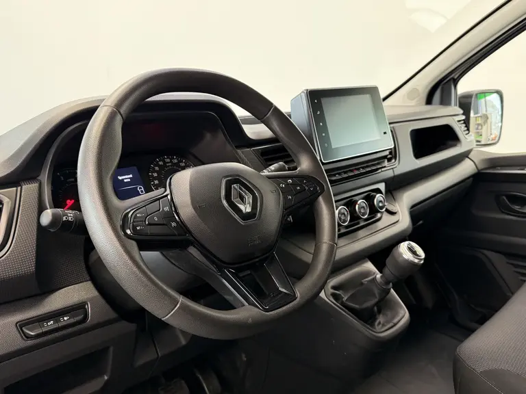 Renault Trafic 2.0 dCi 110 T29 L1H1 Comfort 3-Persoons Airco CruiseControl Navigatie afbeelding 5