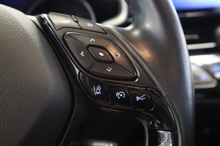 Toyota C-HR 1.8 Hybrid Style Navigatie afneembare trekhaak stoelverwarming JBL Cruise Control afbeelding 10