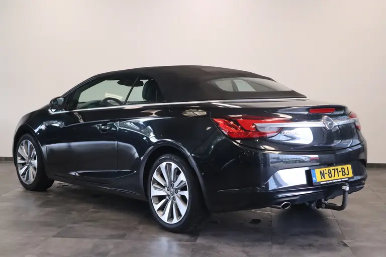 Opel Cascada 1.6 Turbo Cosmo Climate Control Navi Stoelverwarming Cruise Control afbeelding 3