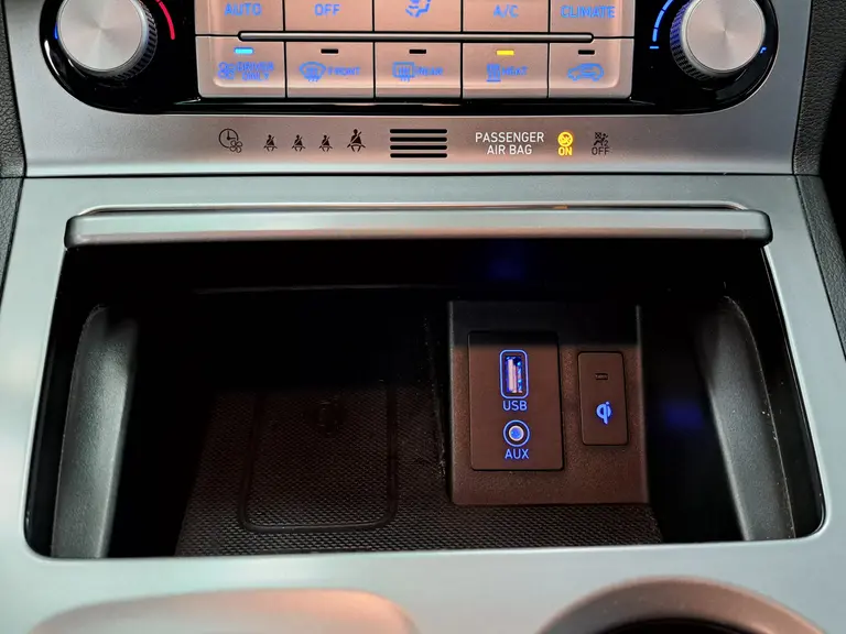 Hyundai KONA EV Comfort 64 kWh Navigatie Led Camera Cruise LM 204PK 24 maanden garantie mogelijk (*vraag naar de voorwaarden) afbeelding 16