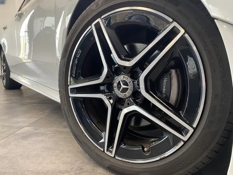 Mercedes-Benz CLA-Klasse 180 Business Solution AMG Panoramadak Sfeerverlichting 18LMV Cruise control DAB+ 2 Jaar garantie mogelijk* ( vraag naar de voorwaarde) afbeelding 6