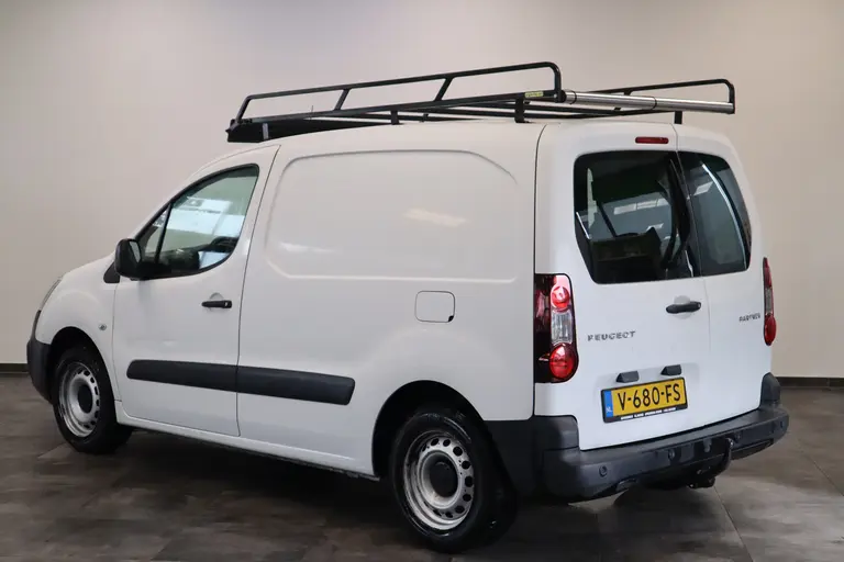 Peugeot Partner 120 1.6 BlueHDi 75 L1 XR Airco Imperial Trekhaak  el ramen 2 x deuren achter 1x schuifdeur  Cruise Control afbeelding 3