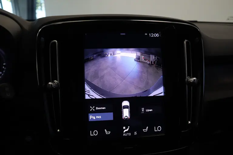 Volvo XC40 1.5 T5 Plug-in hybrid Ultimate Dark 262PK Harman Kardon Panorama Cruise Control Climate control PDC Lane Ass Navigatie 19LMV afbeelding 16