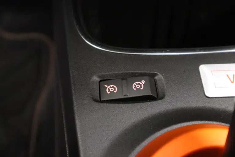 Renault Twingo Z.E. R80 Série Limitée Vibes 82PK Navigatie 16LMV Cruise Control PDC CV Climate Control afbeelding 15