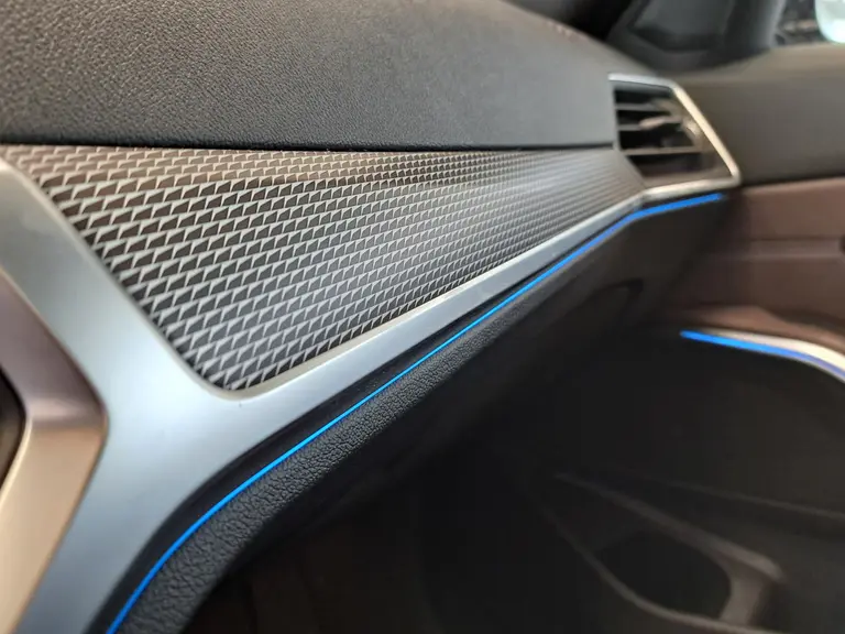 BMW 3-serie 330e High Executive M-Sport+ Head-up Laser-led Schuif/kanteldak 19"lmv 2 Jaar garantie mogelijk* ( vraag naar de voorwaarde) afbeelding 28