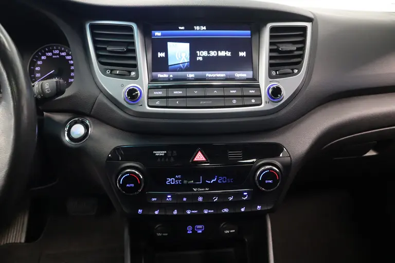 Hyundai Tucson 1.6 T T-GDI 4WD 177 PK 4WD GDI  Panoramadak  19 inch Lmv Navigatie trekhaak afbeelding 16