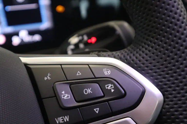 Volkswagen Tiguan 1.5 eHybrid R-Line Business Volleder IQ-light Panoramadak elec.Trekhaak afbeelding 20